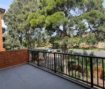 Fully Renovated First Floor 2-Bedroom Unit in Quiet Location - Photo 6