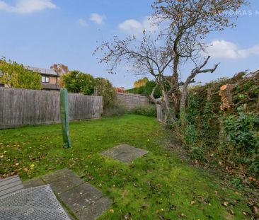 2 bedroom bungalow to rent - Photo 2