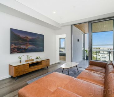 Modern One-Bedroom Apartment with Spectacular Views & Resort-Style ... - Photo 6