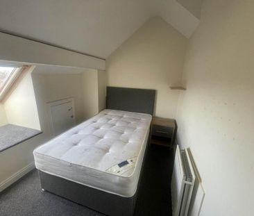 1 bedroom in a house share to rent - Photo 6