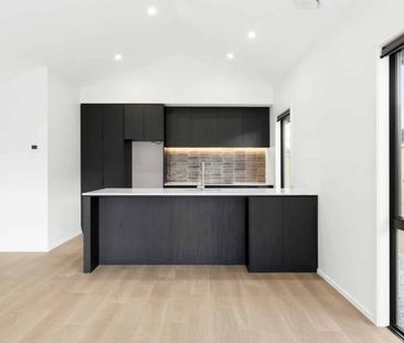 Brand New Hanleys Home - Photo 3