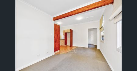 1 Bedroom Garden Unit - Photo 3