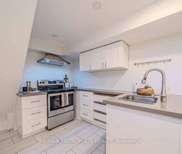 378 Daytona Court #Lower - Photo 2