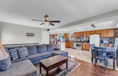 For Lease - 1060 Elgin Street, Newmarket, Ontario - Photo 5