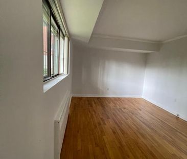 À louer 1400$ – 4 ½ au 2715 Place Darlington, Côte-des-Neiges - Photo 2