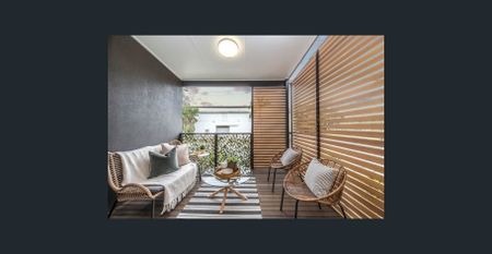 Townsville City Living, Just Steps Away! - Photo 2