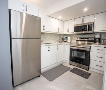 For Lease - 3915 Arvona Place, Mississauga, Ontario - Photo 5