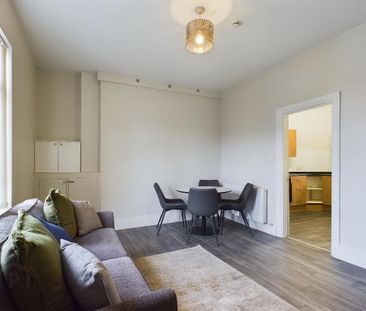 Apt 1, 340 Newtownards Road, Belfast, BT4 1HE - Photo 4