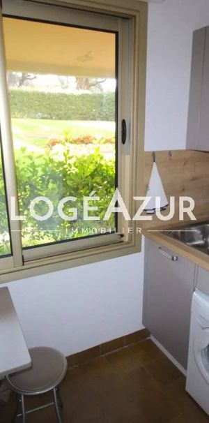 Location AppartementJuan-les-Pins - Photo 1