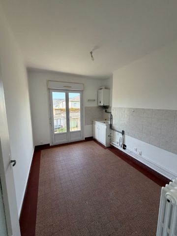 Location Appartement 3 pièces 76m² - Photo 3