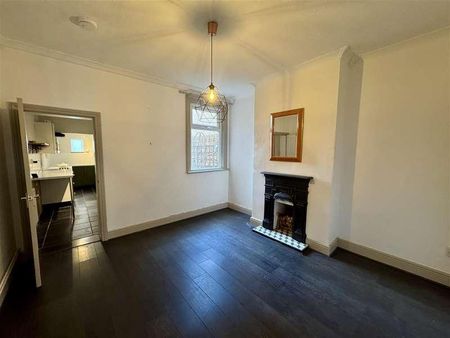 Merton Road, Malvern, WR14 - Photo 2
