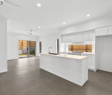 Brand New Hamptons-Inspired Home - Luxury, Lifestyle & Location - Photo 6