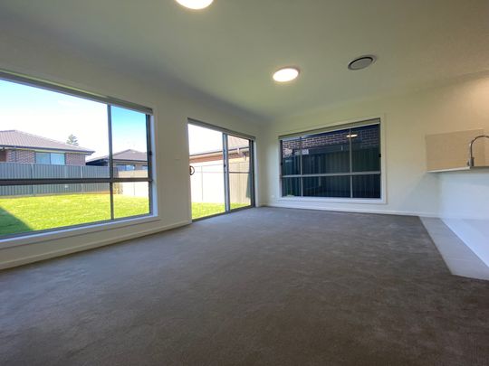 Modern Family Home - Photo 1