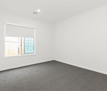 For Rent – Modern Family Home in the Heart of Kalkallo! - Photo 4