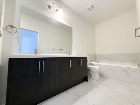 For Lease - 44 Armillo Place, Markham, Ontario - Photo 5