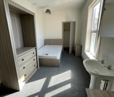 4 bedroom house to rent - Photo 2