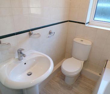 2 bedroom maisonette to rent - Photo 3