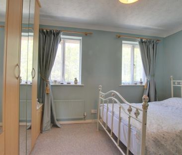 2 bedroom terraced house to rent - Photo 2