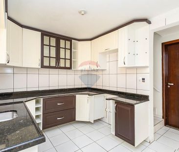 Sobrado para locação com 3 Quartos (1 Suíte) Semimobiliado, 3 Vagas... - Foto 1