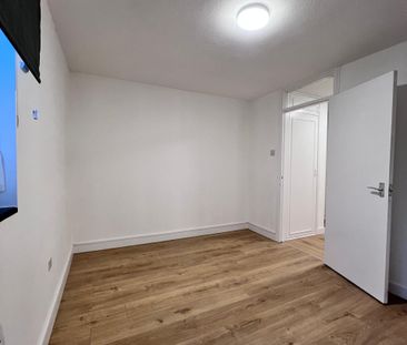 Two Bedroom Flat- Pinner HA5 - Photo 5