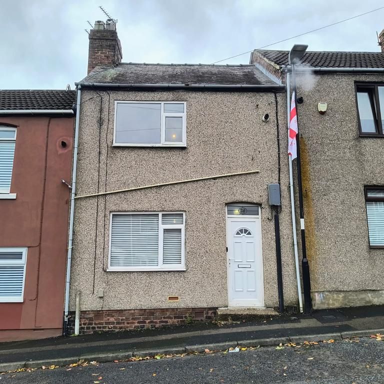 2 bedroom terraced house to rent - Photo 2