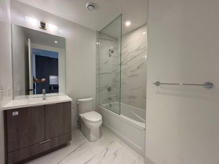 For Lease - 8 Interchange Way Unit# 2708, Vaughan, Ontario - Photo 2