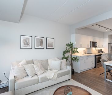 Pioneer Avenue - Photo 3