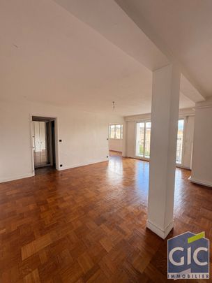 Location Appartement 2 pièces 63m² - Photo 1