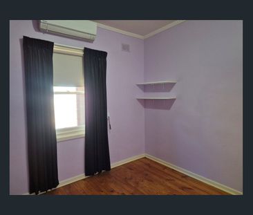 Large Corner Block Maisonette! - Photo 2