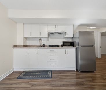 For Lease - 27 Watkins Glen Crescent, Aurora, Ontario - Photo 4