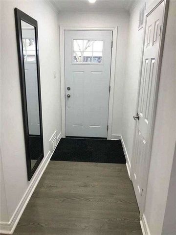 For Lease - 2 Sevenoaks Avenue, Toronto, Ontario - Photo 4