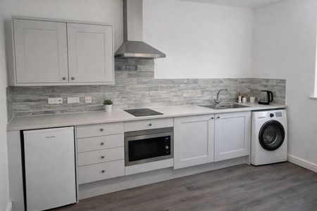 Studio Flat, Westminster Road, CV1 - Photo 3