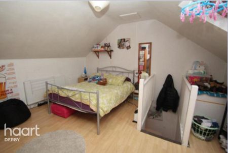 4 bedroom terraced house to rent - Photo 3