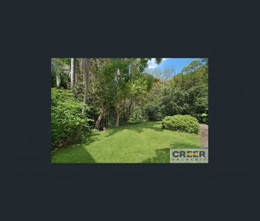 CHARACTER FILLED HOME - Photo 5