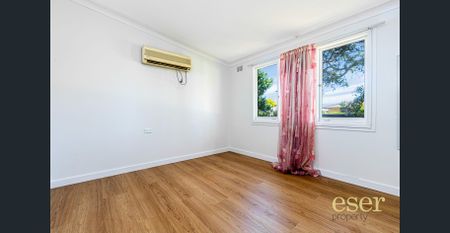 RENOVATED FAMILY HOME! - Photo 2