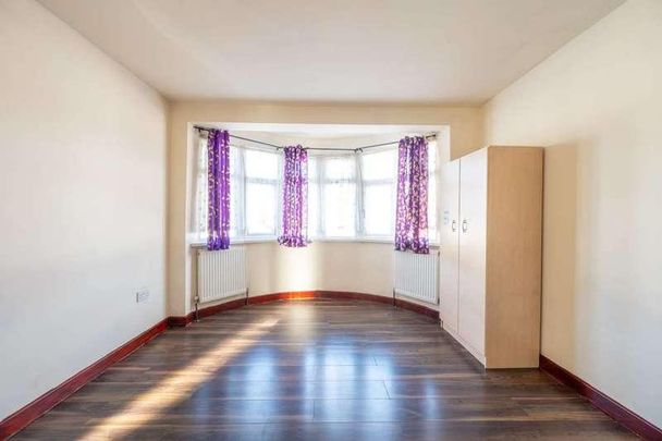 Kathleen Avenue, Alperton, HA0 - Photo 1