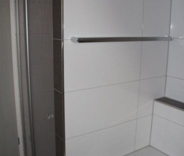 Großzügige helle 2 Zimmer DG-Wohnung mit Galerie und Loggia - Foto 1