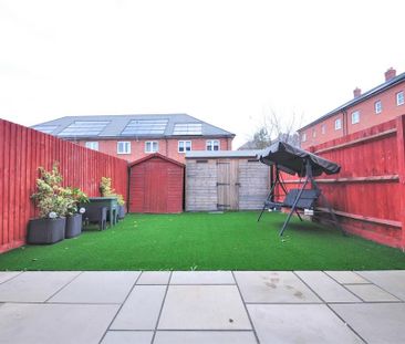 4 bedroom terraced house to rent - Photo 4