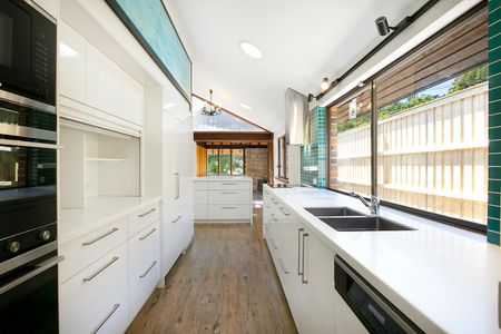 6 Bracken Close, Berowra NSW 2081 - House For Rent | Domain - Photo 5