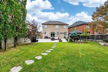 For Lease - 13 Vista Drive, Bradford West Gwillimbury, Ontario - Photo 3