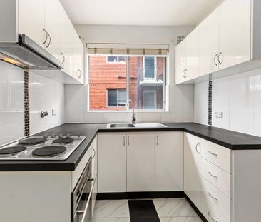 4/3 Western Cresent, Gladesville, NSW 2111 - Photo 2