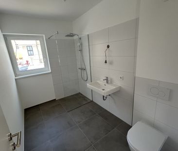 Südwesseitige 2-Zimmer-Gartenwohnung inkl. Einbauküche u. MIELE Geräte - Photo 3