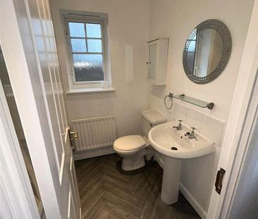 3 bedroom semi-detached house to rent - Photo 5