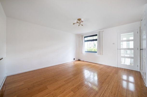 Manor Way, London, SE3 - Photo 1