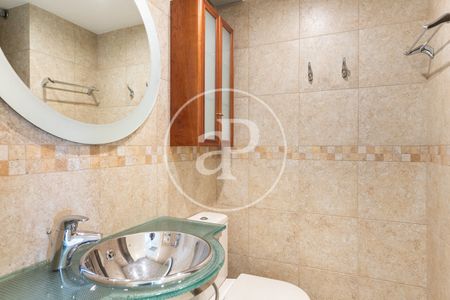 Apartment for Rent in Sarrià - Photo 2