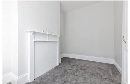 3 Bed Terraced House, Clay Lane, CV2 - Photo 5