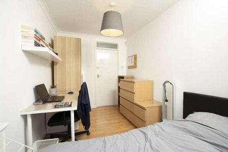 Sundridge Close, CT2 - Photo 2