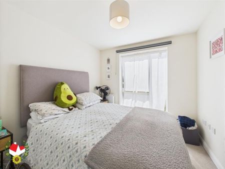 Minett Road, Yate Bristol - Photo 4