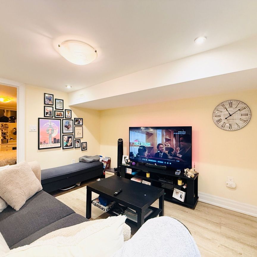 For Lease - 48 Keystone Avenue Unit# Lower, Toronto, Ontario - Photo 1