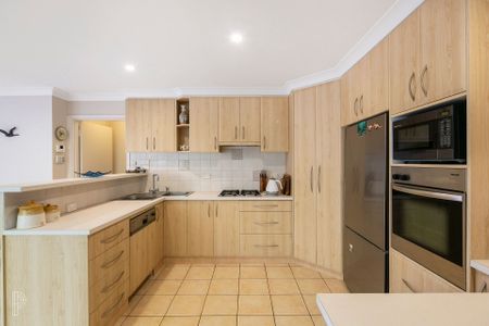 Charming Family Home at 6 Maria Place, Lyons ACT 2606 - Photo 2